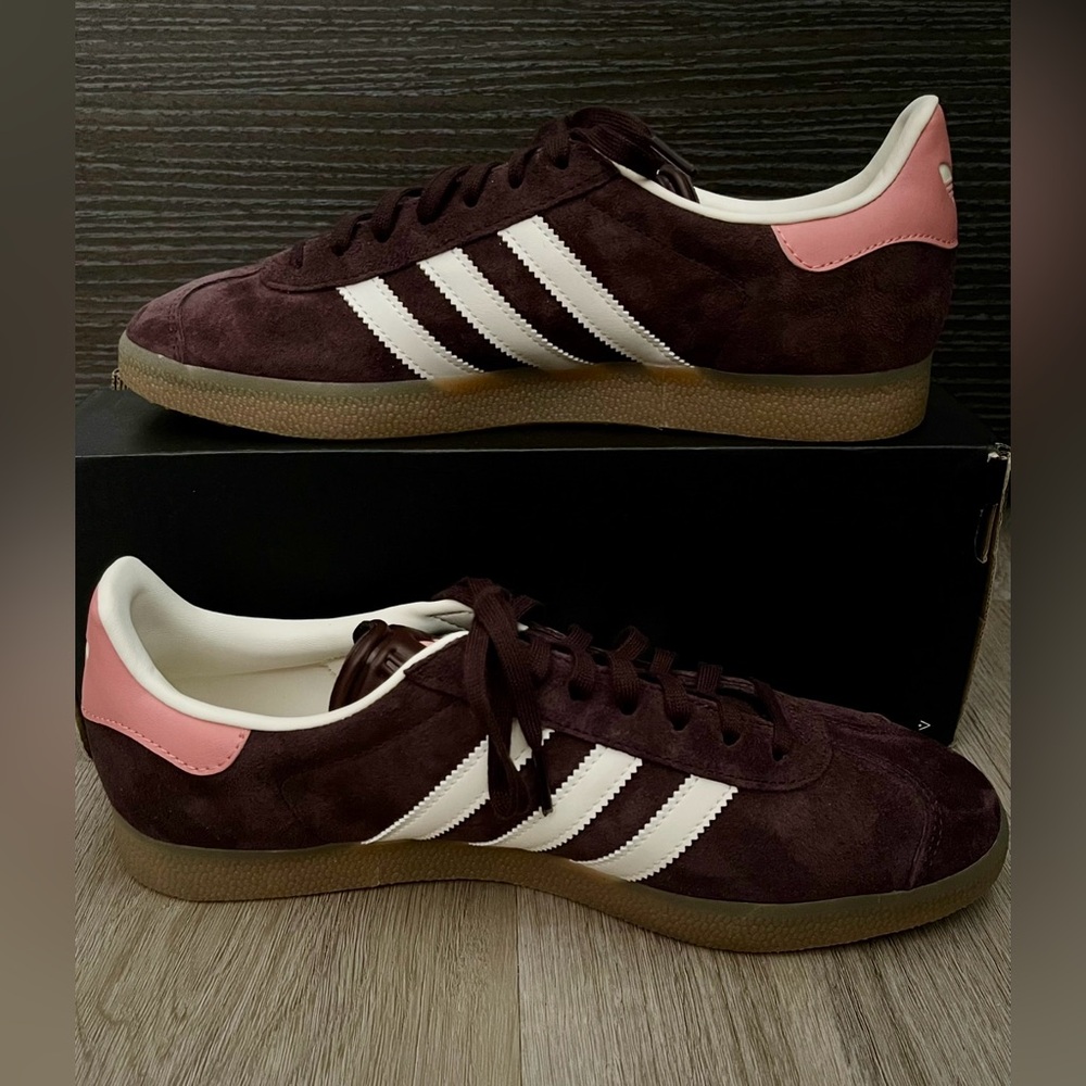Adidas Gazelle in Shadow Brown - Women’s 10.5 / Men’s 9.5 - Picture 2 of 7